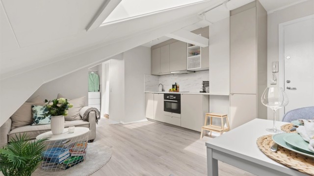 Nora Larsen Rørvik v/ Krogsveen har gleden av å presentere Hesselbergs gate 6A!