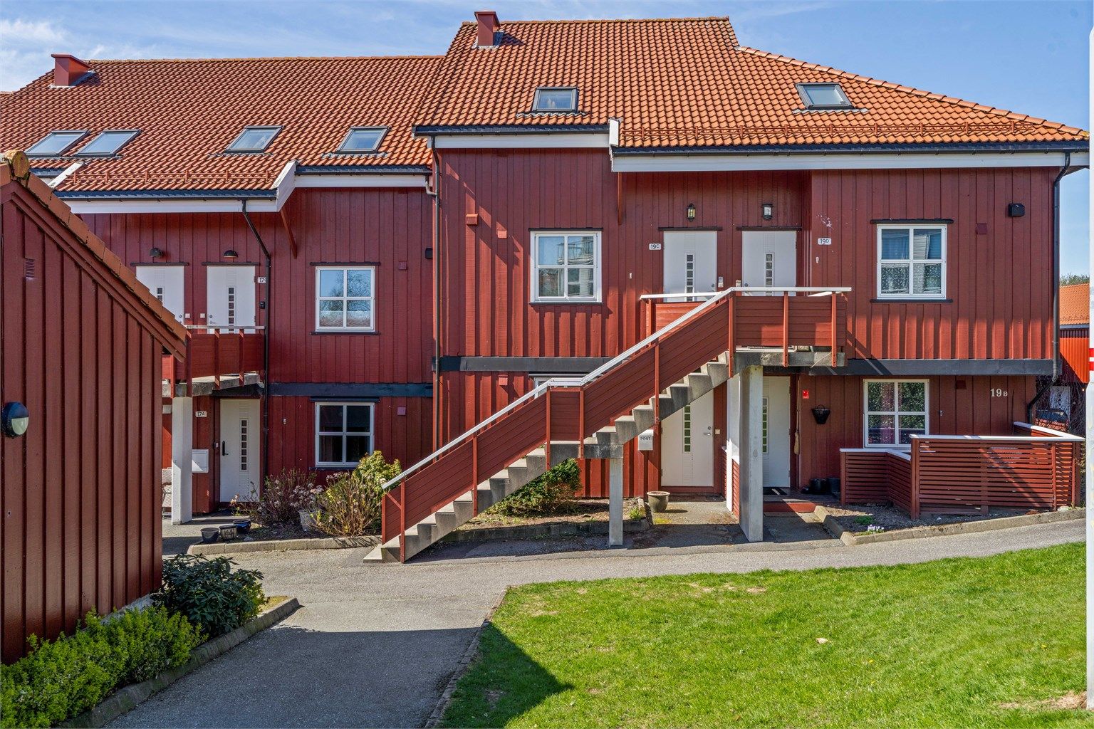 Mats Sandstøl v/Krogsveen eiendom har gleden av å presentere Dusaviksvingen 19A. Foto: Martin Nordbø