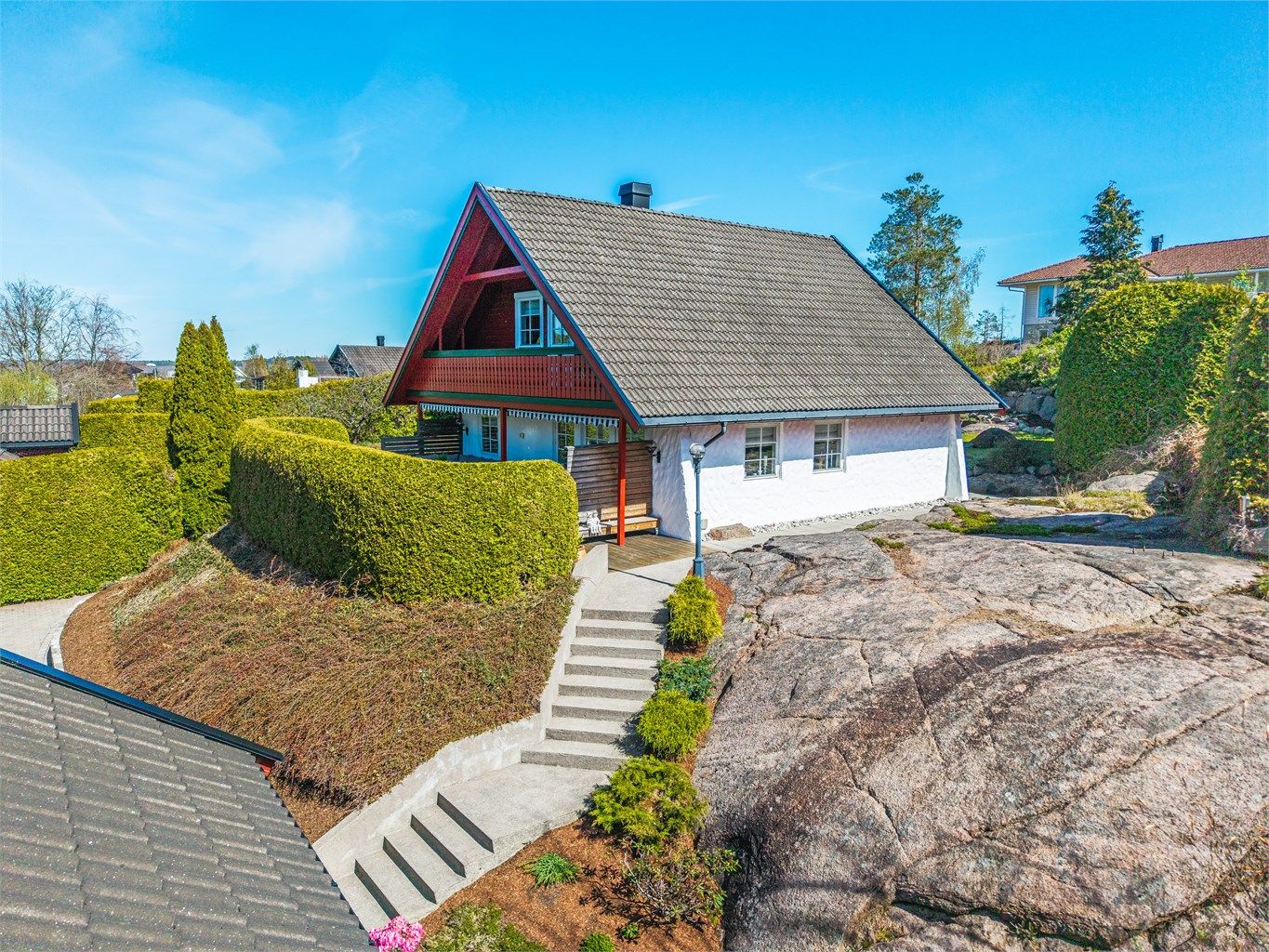 Eiendommen ligger nært et friområde.