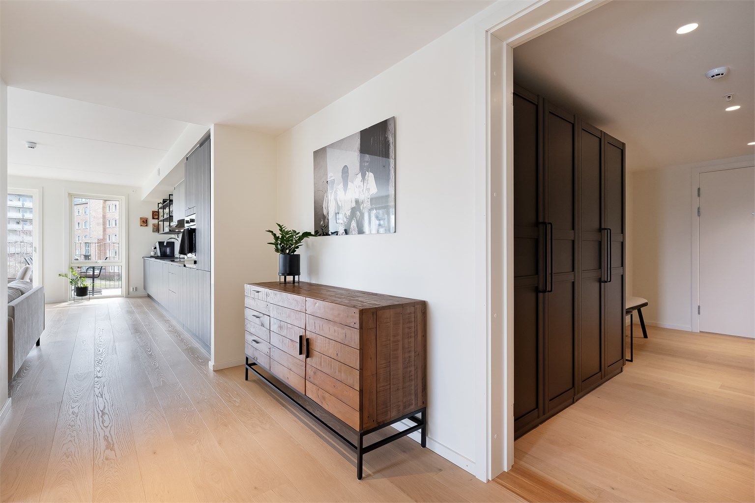 Leiligheten har vannbåren gulvvarme & balansert ventilasjon.