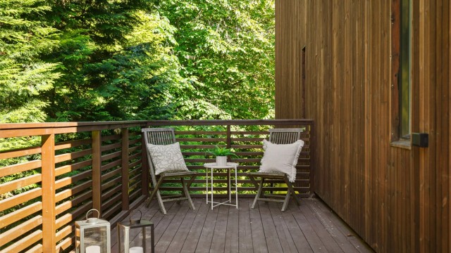 Terrasse på 10 m² med utgang fra entréen.