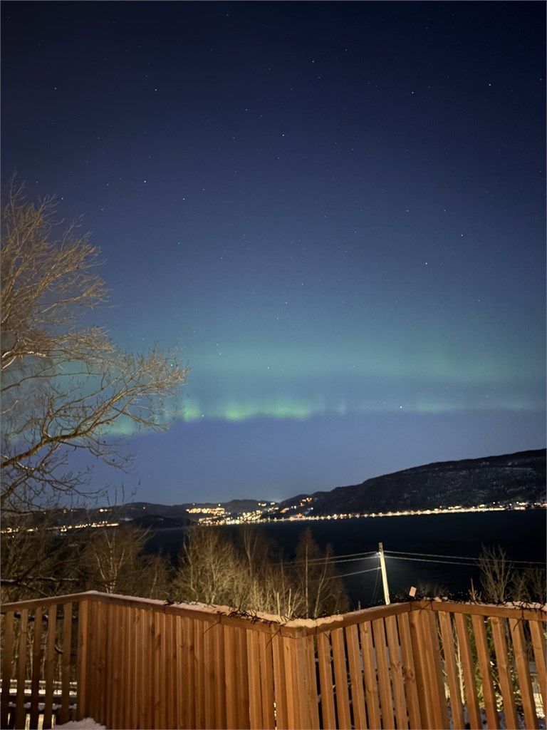 Utsikt/Nordlys - privat bilde