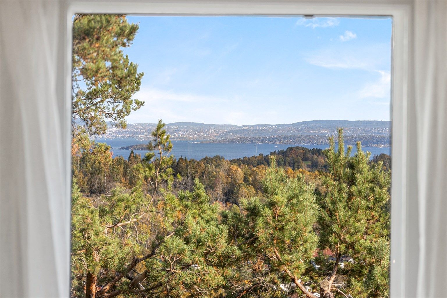 Flott utsikt mot Oslo, Nesodden og Oslofjorden