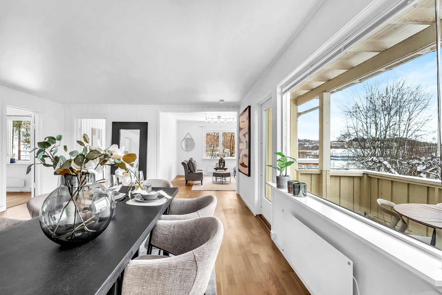 Eiendomsmegler Cecilie Muri har gleden av å ønske deg velkommen til Kjonejordet 4