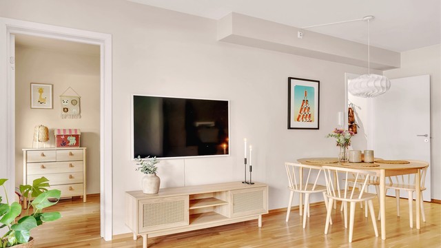 På Hasle har du alt du trenger av servicetilbud. Det er videre kort vei til både sentrum og marka. Et perfekt sted å bosette seg!