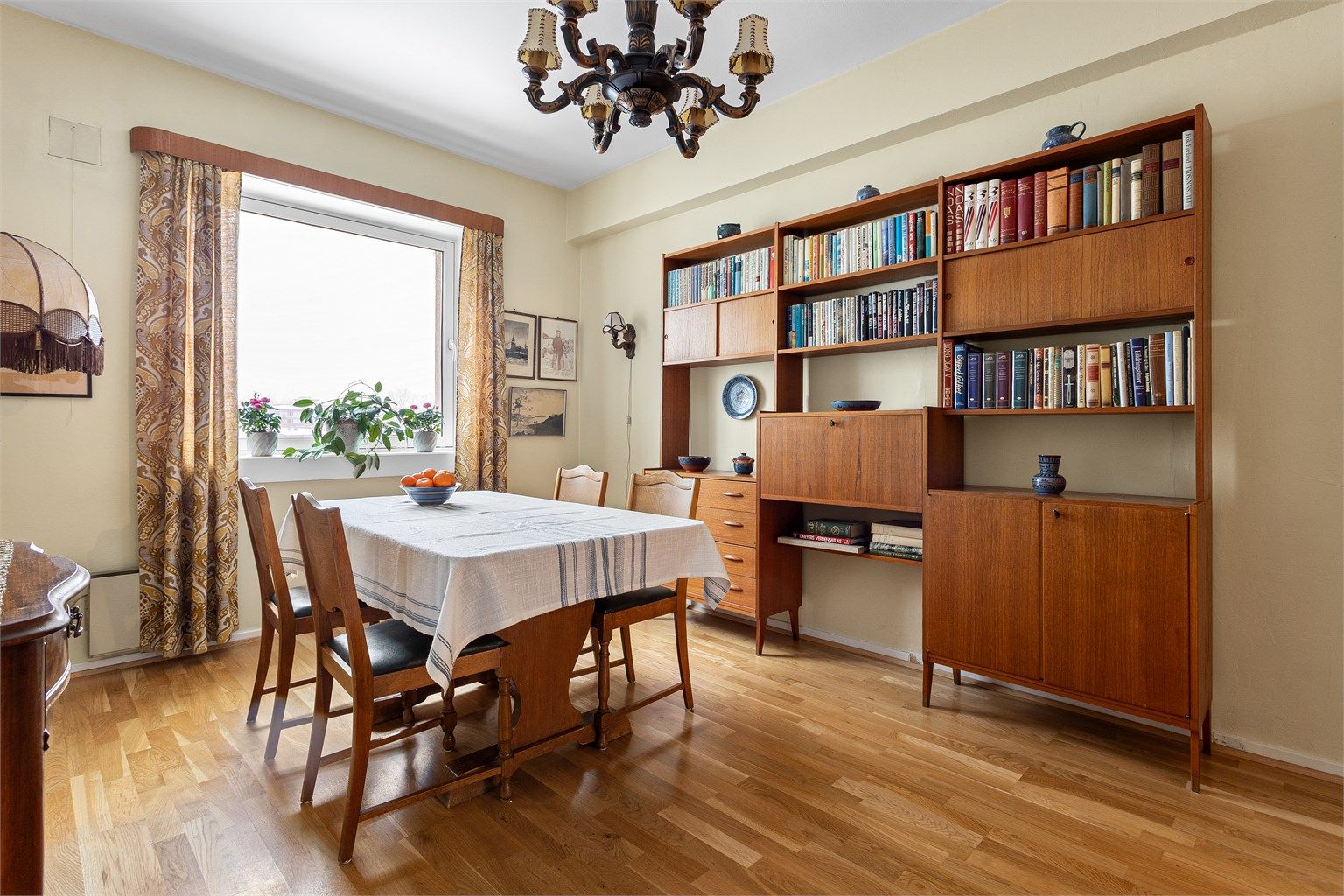 Simen Grevskott v/Krogsveen Hasle har gleden av å presentere Ålesundgata 3.