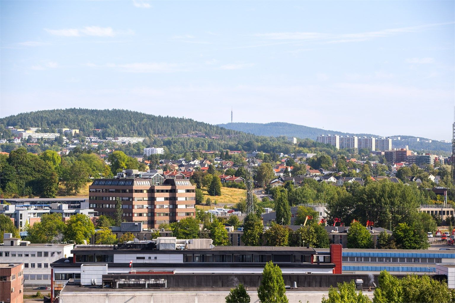 Utsikt mot Lillomarka fra balkongen.