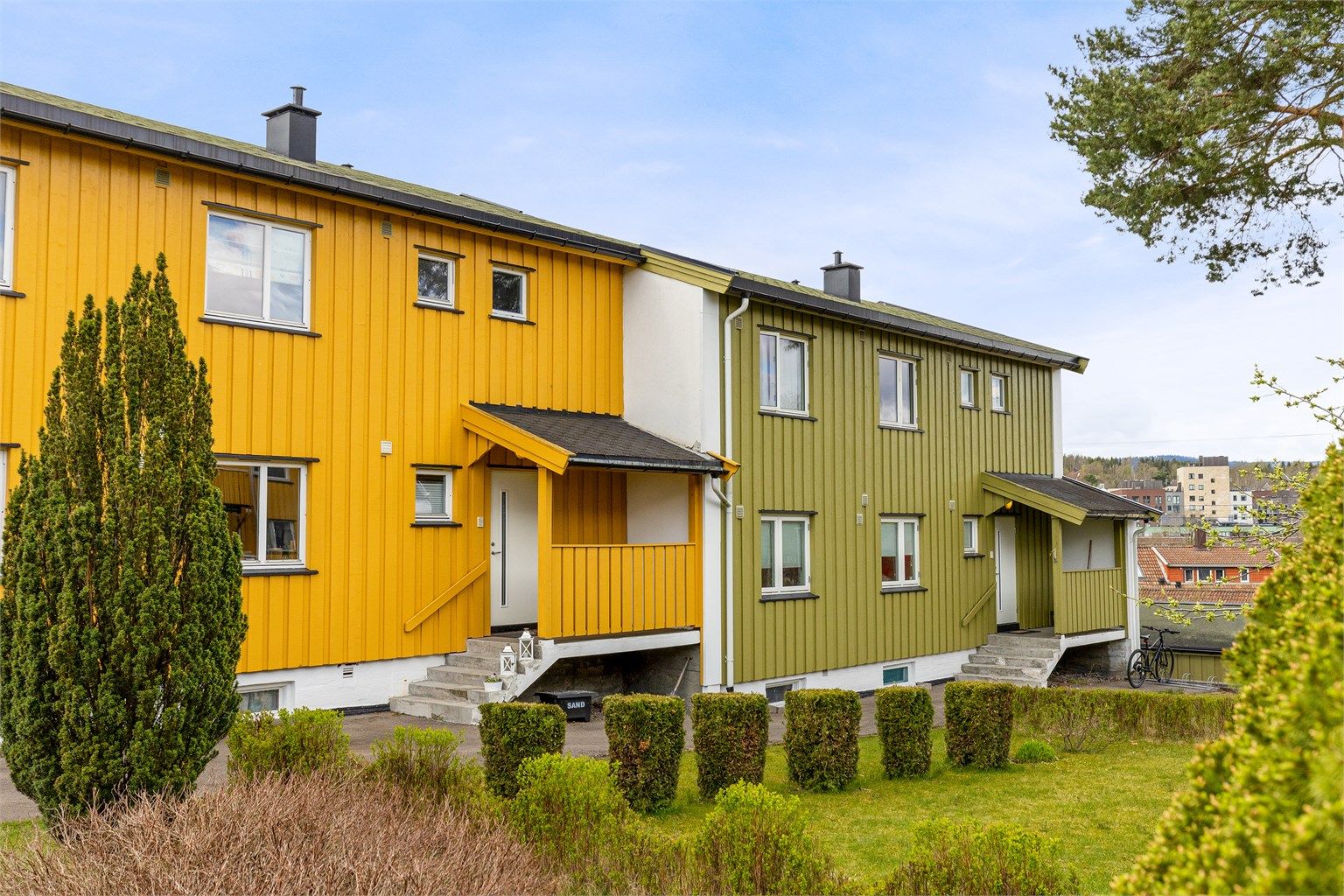 Velkommen til Sømveien 13B! En arealeffektiv 1 (2)-romsleilighet med attraktiv og tilbaketrukket beliggenhet på Kjelsås!