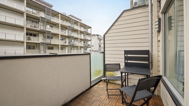 Plass til utebord og stoler