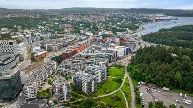 Dagligvarehandelen gjøres enkelt hos blant annet Coop Mega Sjølyst eller Meny Skøyen.