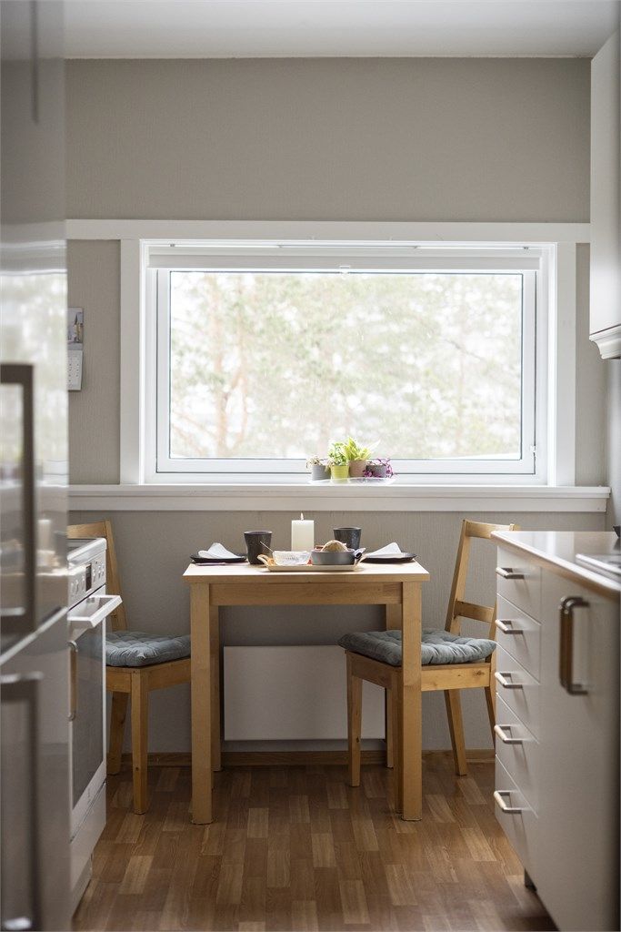 Man får også plass til et lite frokostbord hvor man kan nyte morgenkaffen 