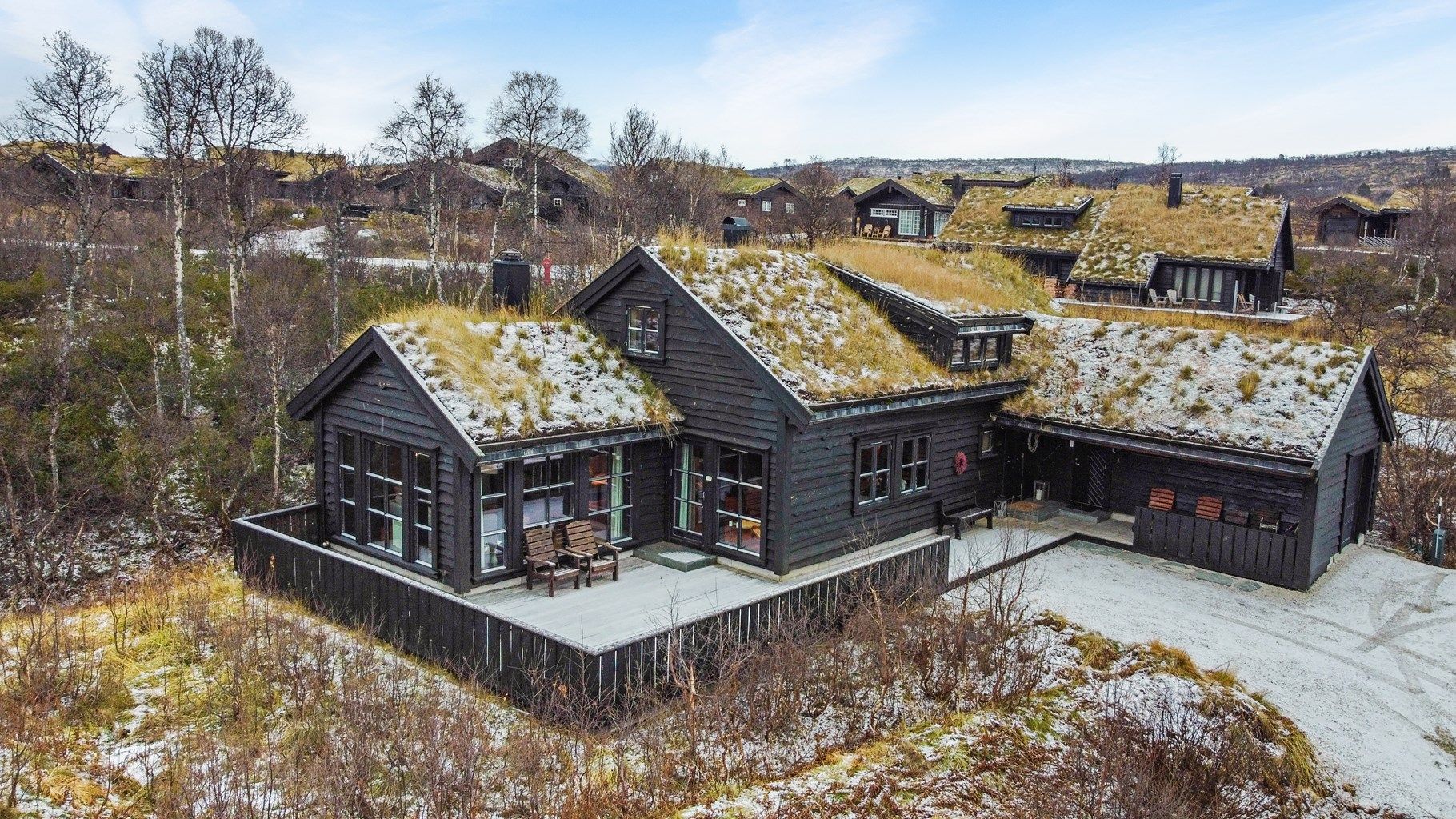 Innbydende og innholdsrik hytte på Hovden med solrik og romslig tomt 