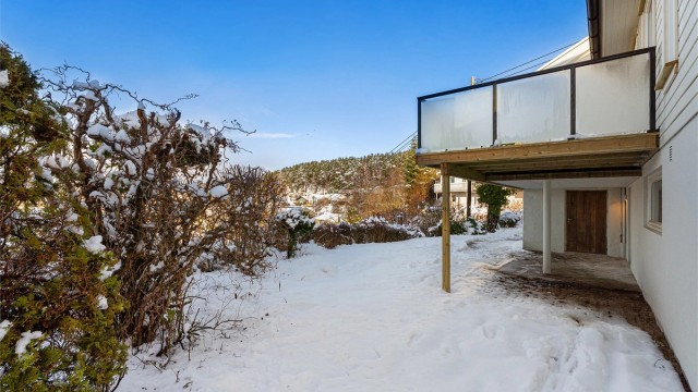 Hage utenfor underetasjen