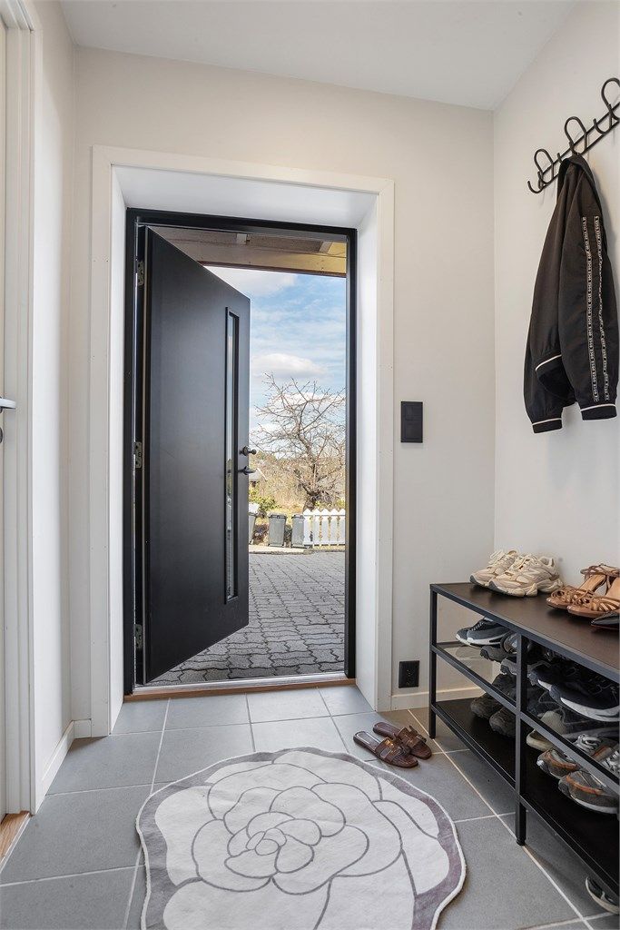 Sokkeletasjen er innredet med hybel.