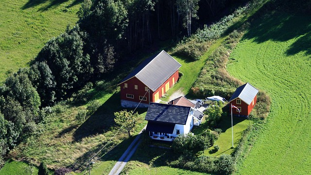Helikopterbilde - Fra tidligere salg av eiendommen i 2009.