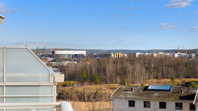 Kort vei til servicetilbud på Fornebu, Stabekk og Sandvika Storsenter.