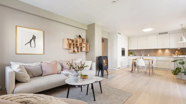 Nora Rørvik Larsen v/ Krogsveen har gleden av å presentere Vallefaret 19!