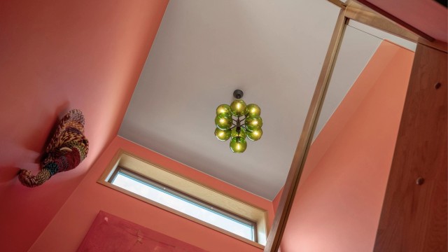 Moderne trappegang med gjennomførte detaljer.