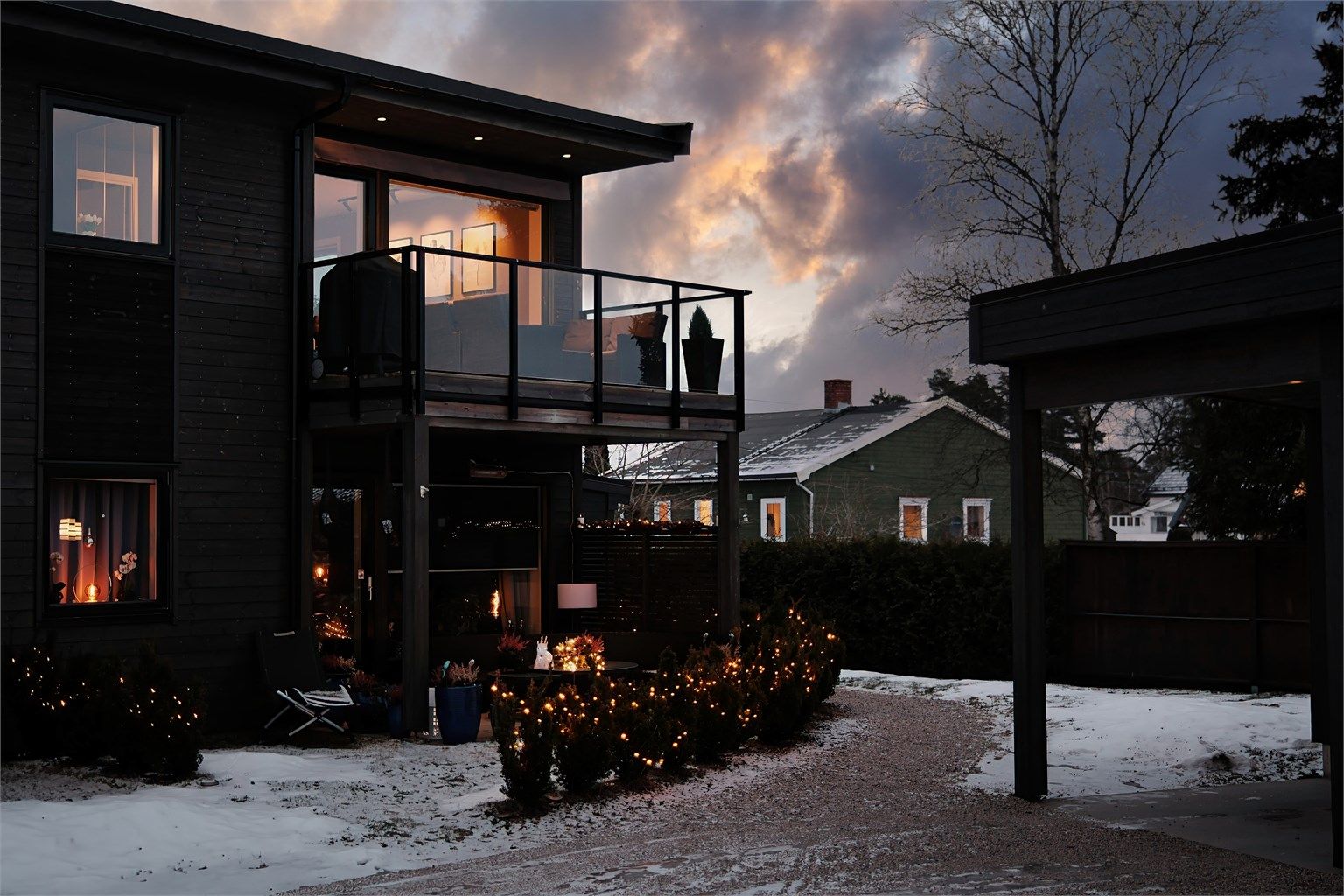 Leiligheten er tilbaketrukket i enden av andre etasje, innerst på sameiets område.
Fotograf; Kristoffer Kristiansen.