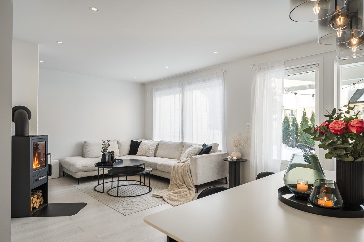 Velkommen til kornsilovegen 36A. Smakfullt oppusset bolig med sentral beliggenhet på Hamar vest.