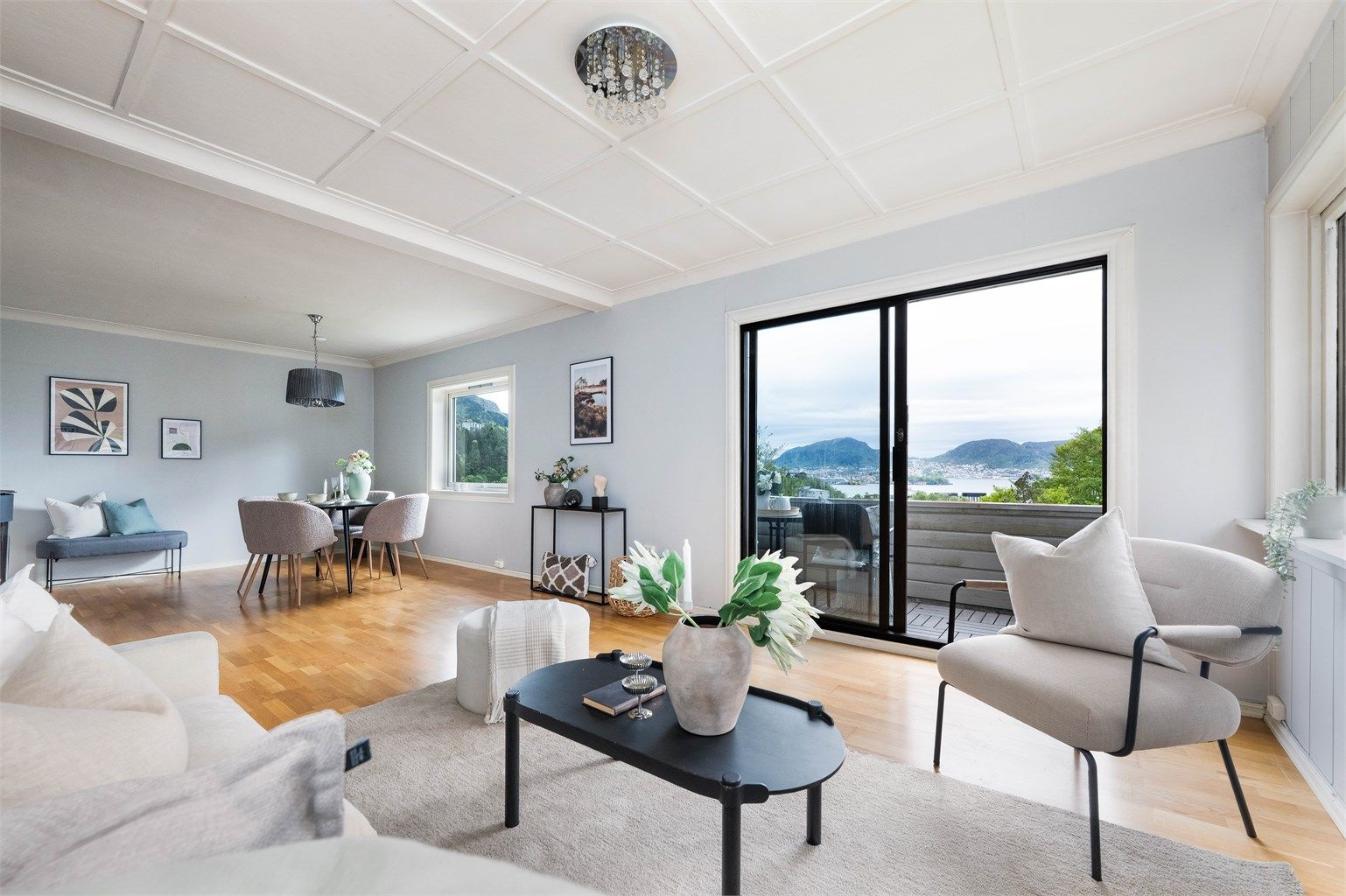 Velkommen til Søndre Øyjorden 20 presentert, av Fredrik Stuhr i Krogsveen Bergen sentrum
Foto: Mats Lie