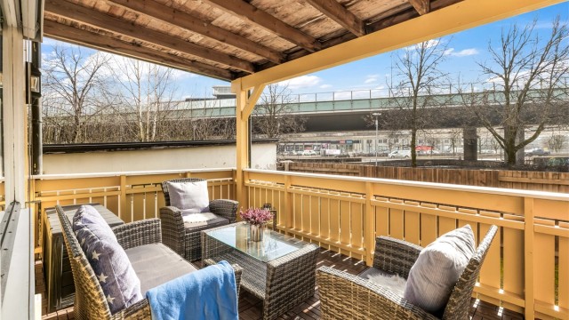 Terrassen har gode solforhold - Terrasse er ikke byggemeldt.