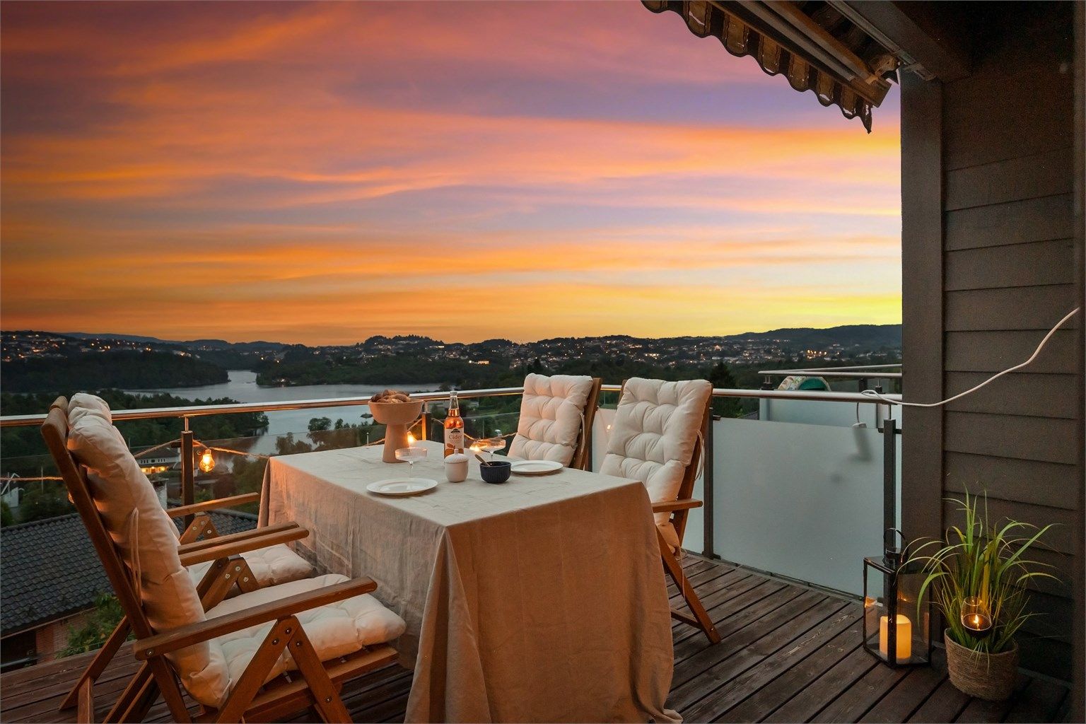 Her er det duket for mange gode stunder med venner og familie. 