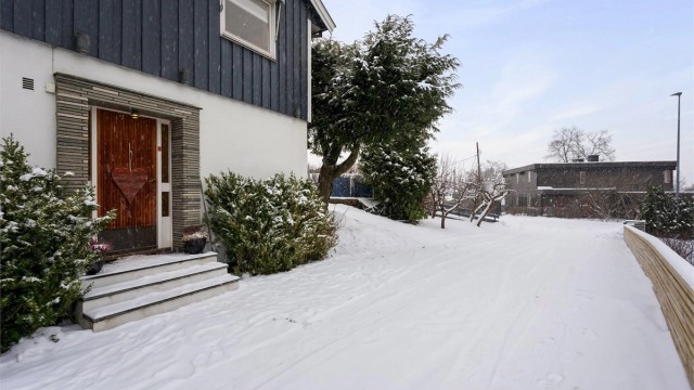 Hverdagen er enkel med gangavstand til både barnehage og skole.