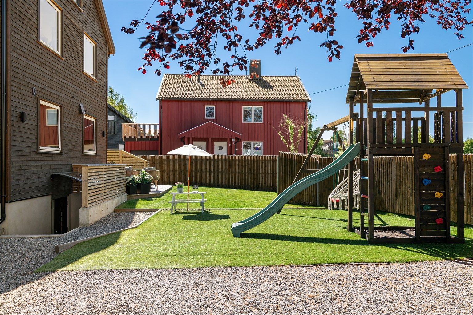 Medfølgende privat lekeplass