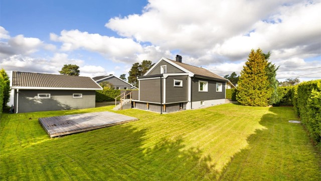 Opstadveien 55 presenteres av Kenneth Graarud Olsen i Krogsveen.