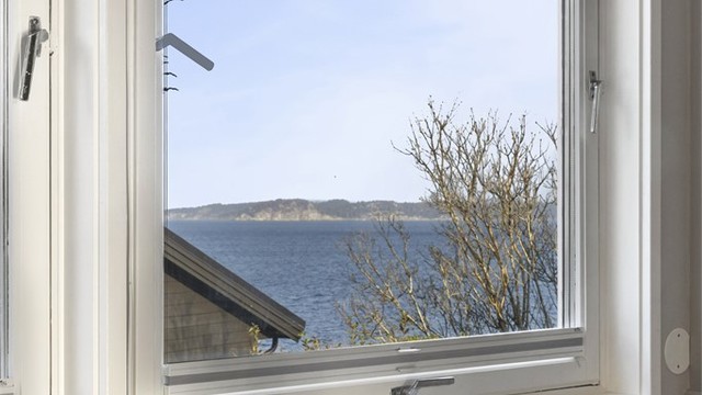 Utsikt fra kjøkkenet.