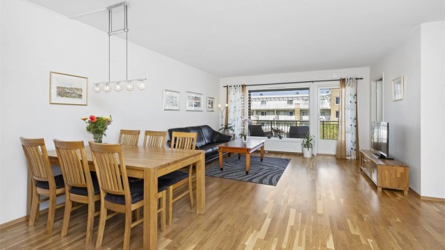 Velkommen til Lørenvangen 20 - presentert av Emir Mekic v/Krogsveen