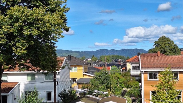 Utsikt mot Maridalsalpene fra takterrassen (selgers eget bilde)