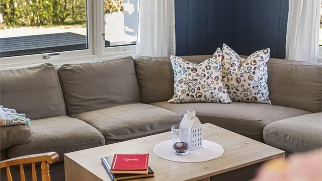 Deler av vinduene i hytta er fra 2005.