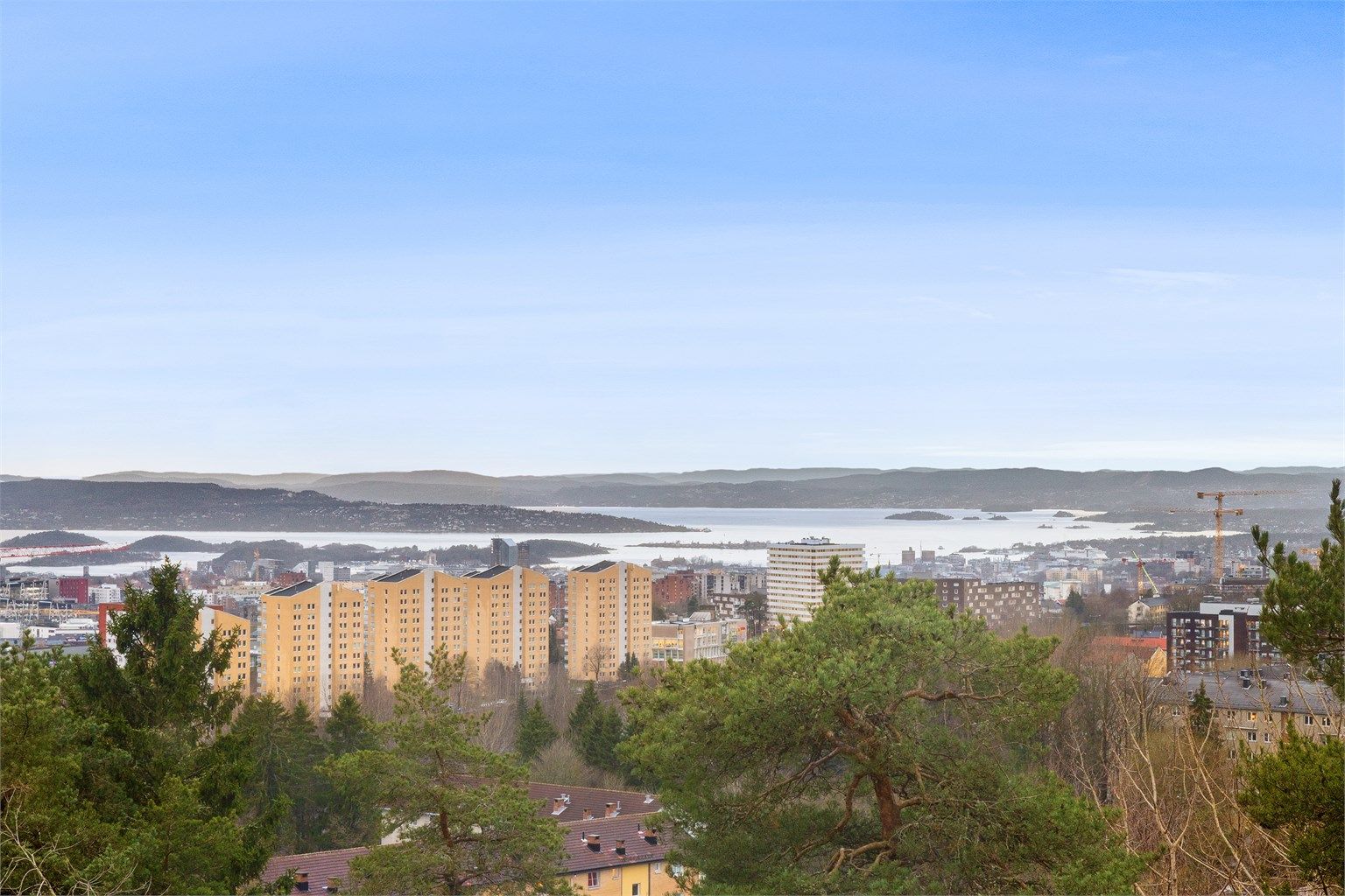 Eiendomsmegler Krogsveen v/ Hanne Pettersen har gleden av å presentere Ragna Nielsens vei 28