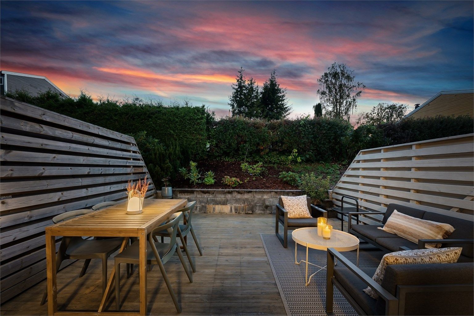 Tidligere sommerbilde av terrassen