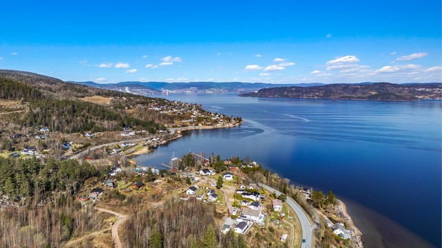 Kun ca. 17 minutters kjøring til Drammen sentrum.