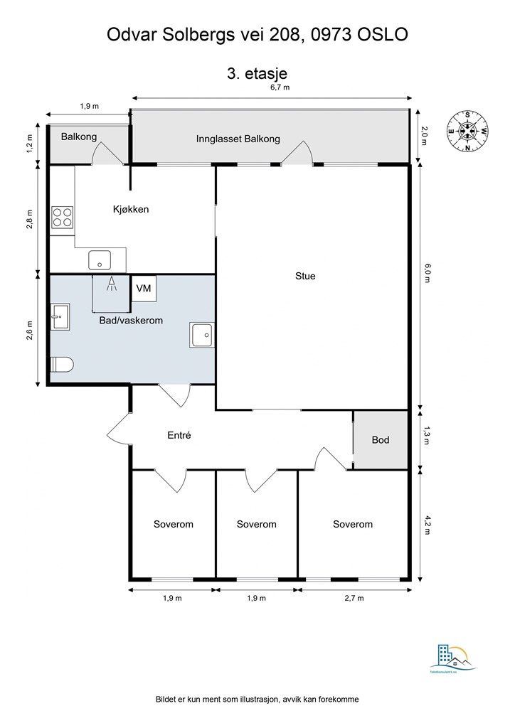 Leiligheten har en familievennlig planløsning på 89 m² med tre soverom og to balkonger. To medfølgende boder og garasjeplass gir rikelig med lagring og parkering.