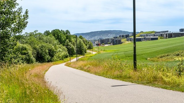 Flotte turmuligheter med stier og gangveier som fører til Skedsmokorset, Kjeller og Lillestrøm.