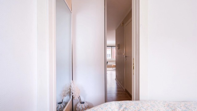 Det er plass til garderobeskap i entré