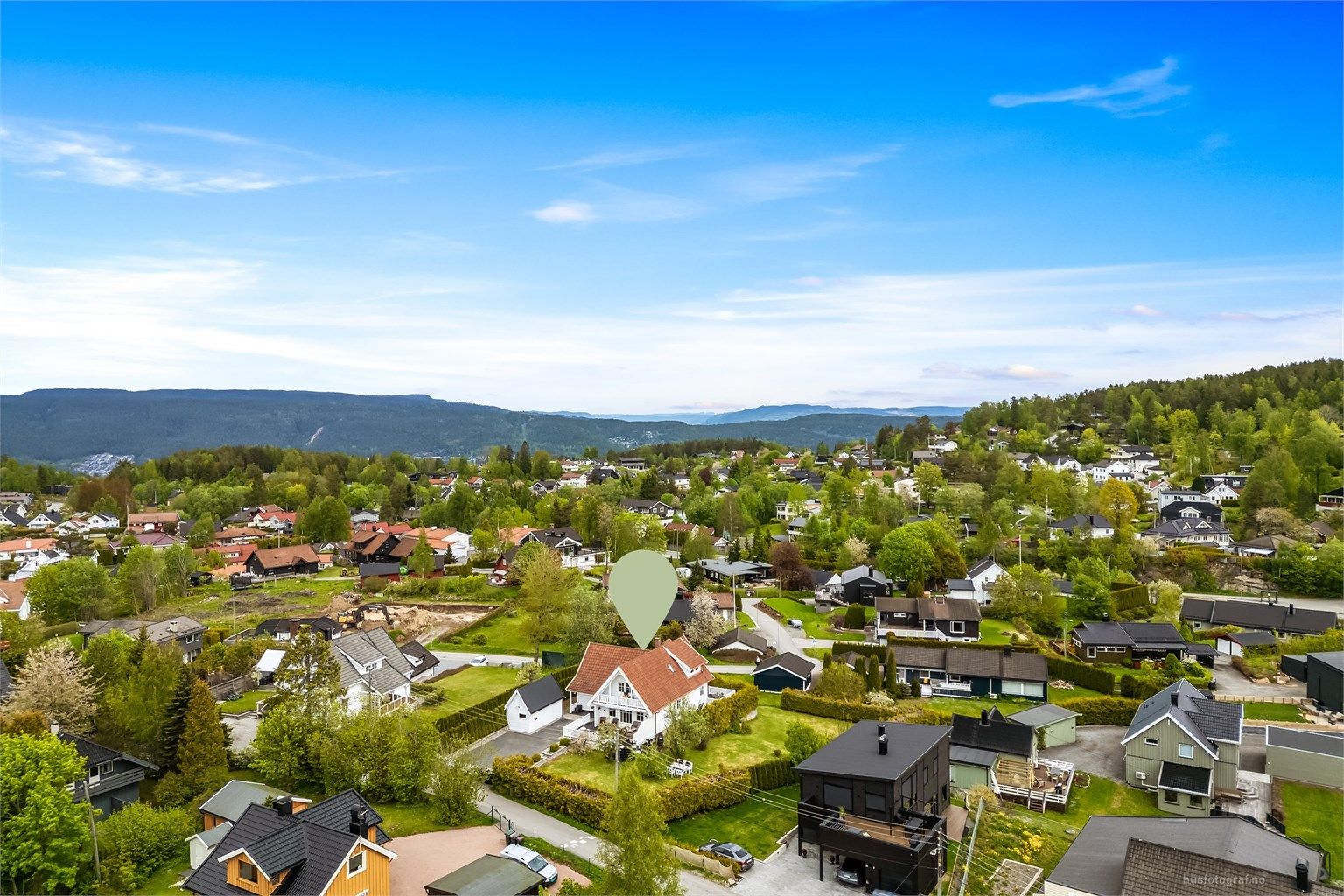 Mange fritidstilbud på Konnerud. Nærhet til flott turterreng med lysløype.