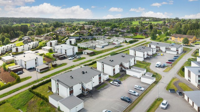 Området har flere barnehager i umiddelbar nærhet, som Moerlia Kanvas-barnehage kun 300 meter unna.