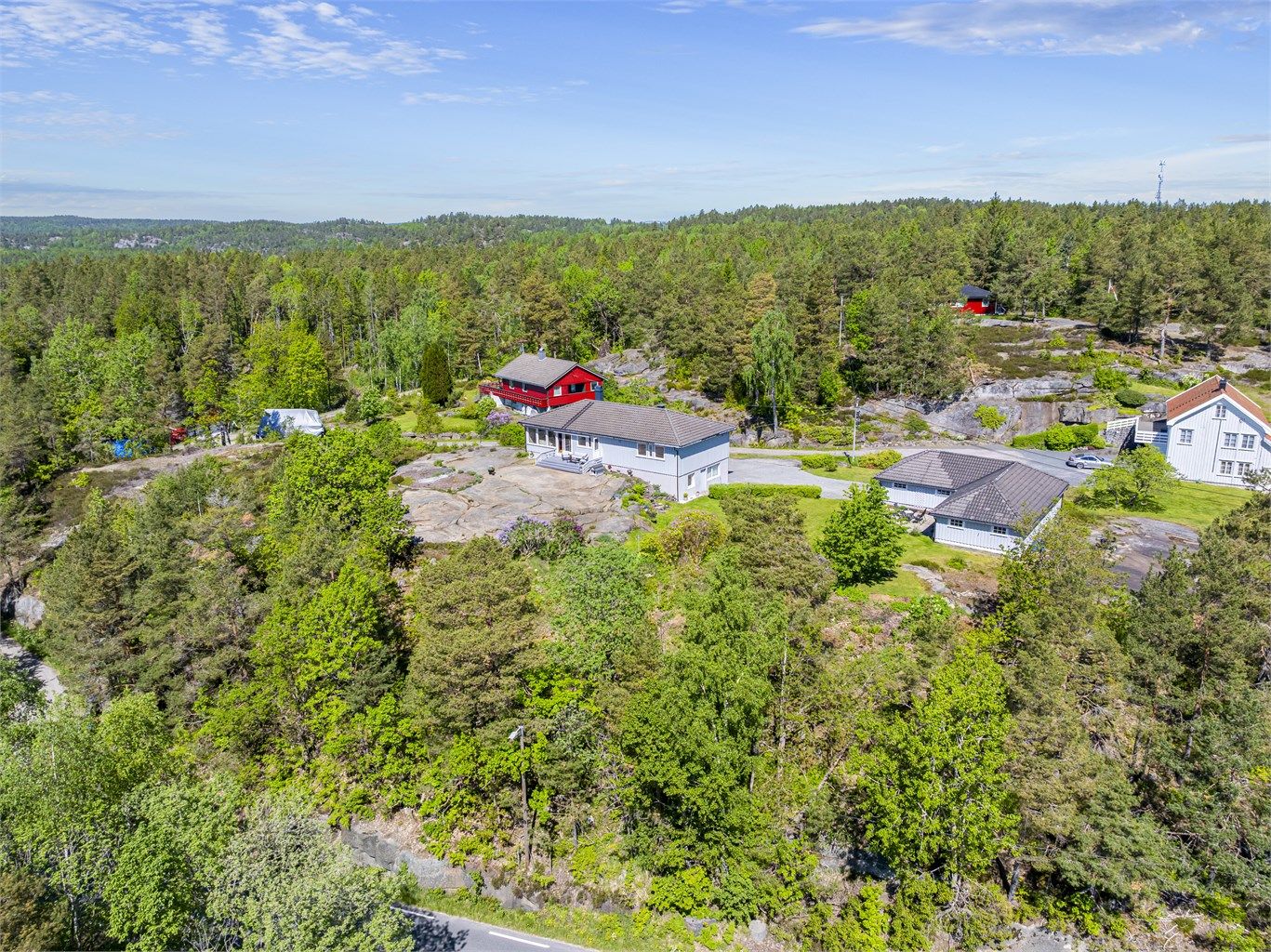 Nærområdet byr på flotte turmuligheter i skog og mark.