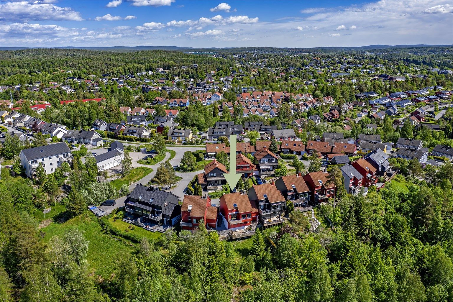 Super beliggenhet i et barnevennlig boområde - flere barnefamilier i nærområdet og lite biltrafikk på tunet