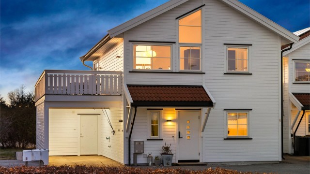 Olav Torpbuen 5 presenteres av Per-Espen Omberg i Krogsveen.