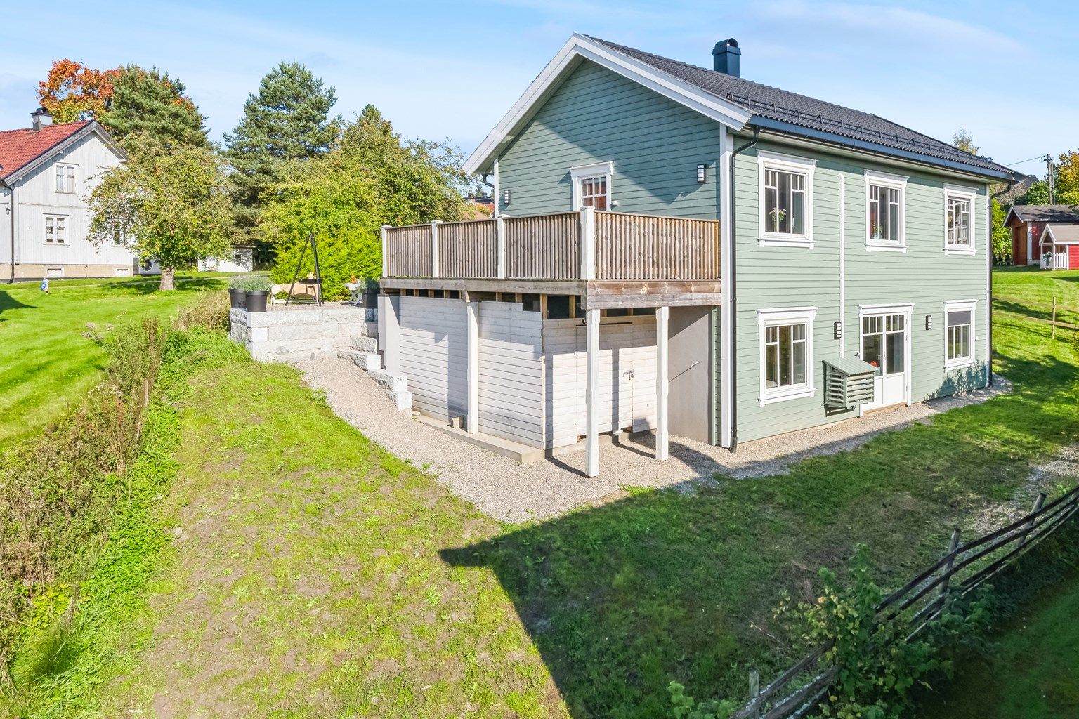 Boligen er oppført i 2022 og bærer preg av mange gode løsninger