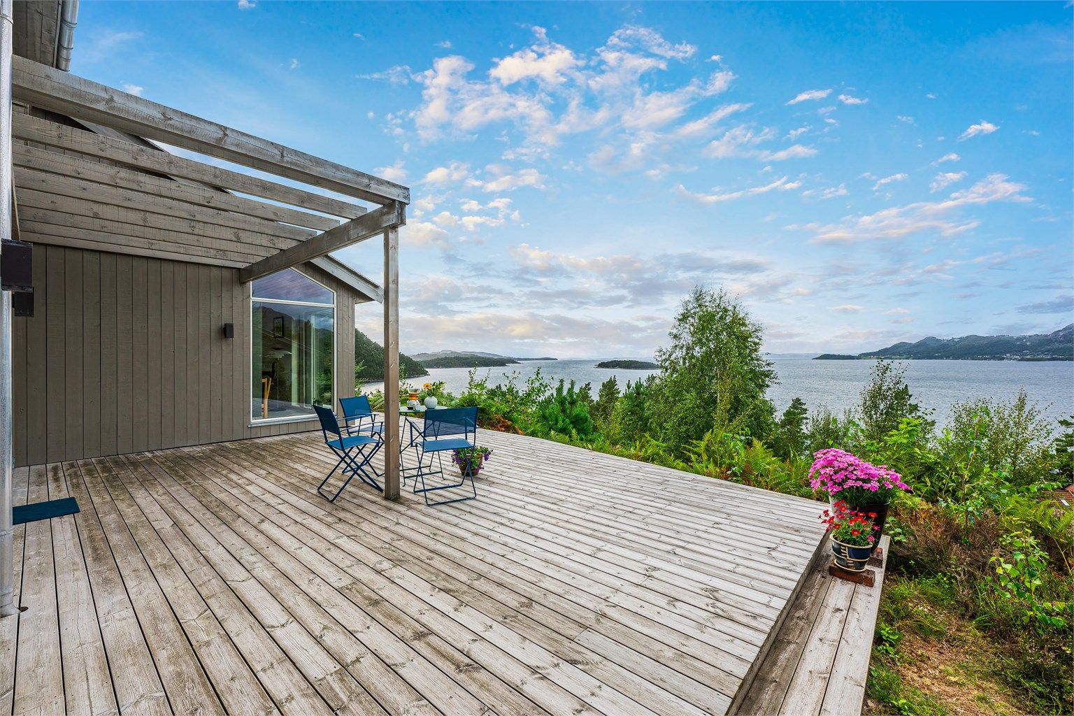 Fantastisk utsikt fra terrassen.