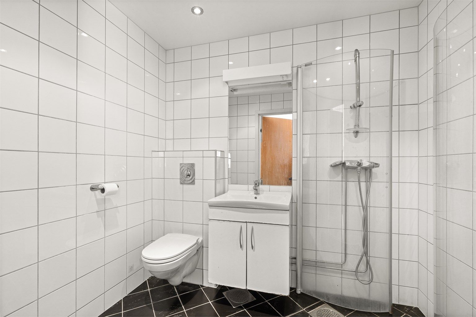 Flislagt bad/wc med varmekabler i gulvet