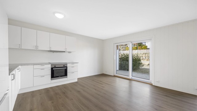 Leiligheten har lyse flater og praktiske løsninger