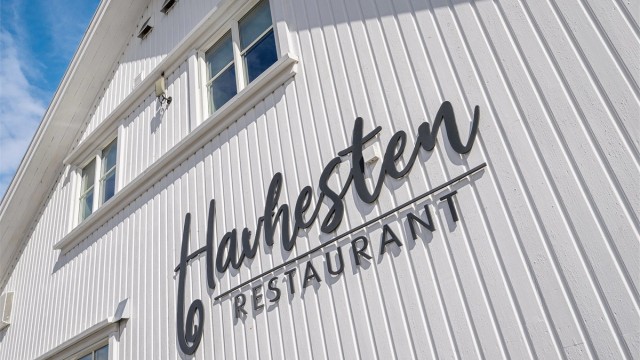 Området byr på flere anerkjente restauranter og spisesteder.